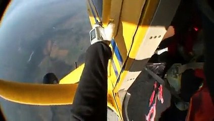 my jump on Delta -  triangle parachute + intentional cutaway