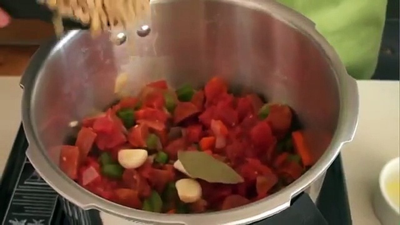 How to Use Your IMUSA Pressure Cooker, by IMUSA and Duran Tips