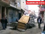 Bursa Yol Çöktü Kamyon Yan Yattı Yol Çöktü Kamyon Yan Yattı