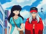 INUYASHA escena graciosa - Inuyasha va de compras con Kagome