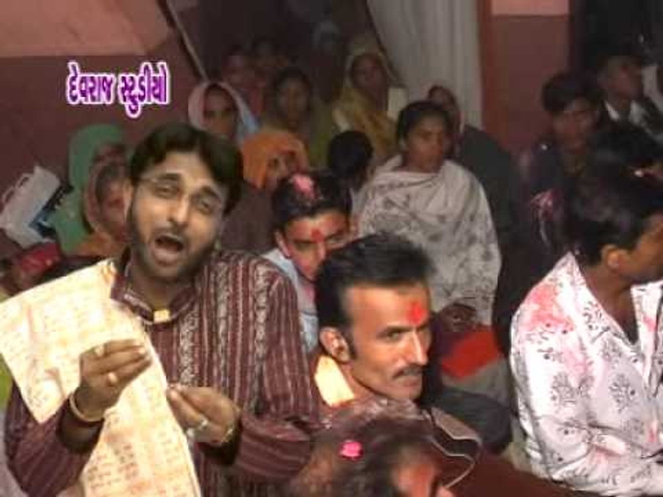 Aarti Uatro Mere Satguru Ki - Top Gujarati Devotional