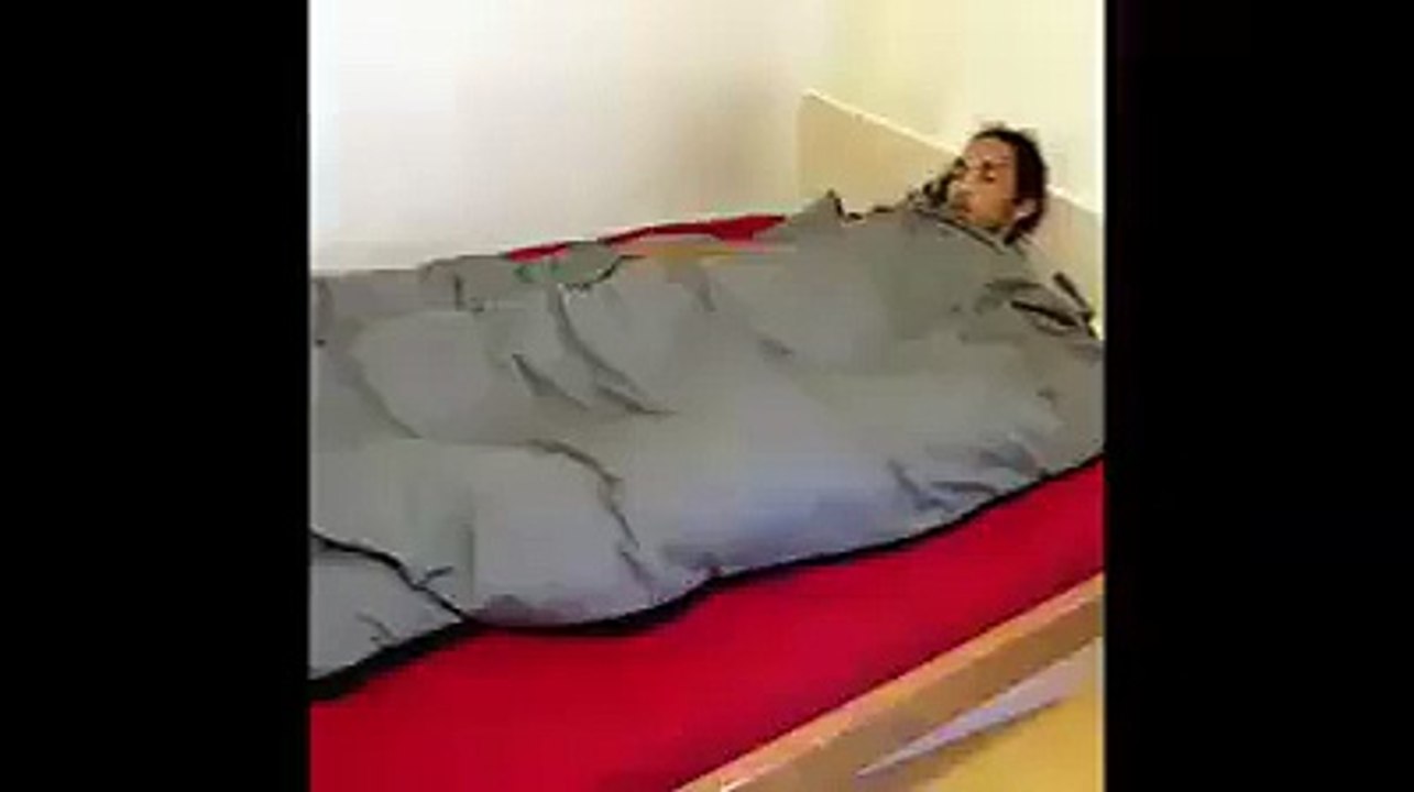 معاناة التونسي و الغطاء هههههههههههه