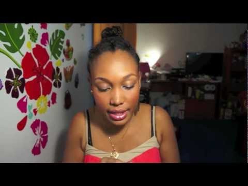 Je pars en vacances : What's in my makeup bag ?