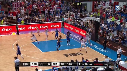 La joie des Serbes, victorieuses face aux Bleues en finale de l'Euro de basket