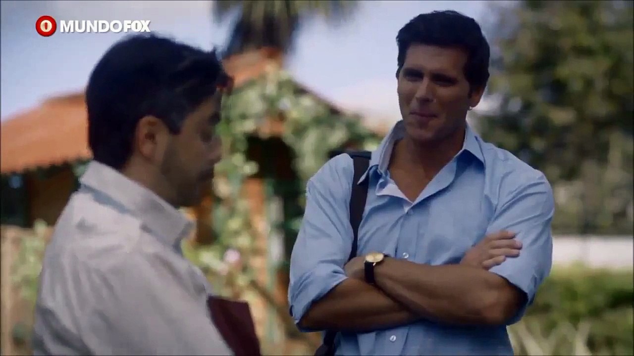 Christian Meier _escena 'Familia en Venta' #10