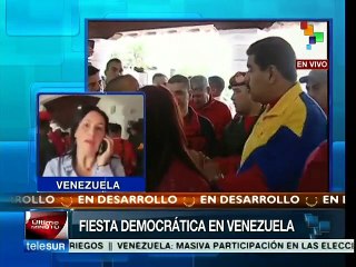 Cilia Flores ejerce su derecho al voto en elección del PSUV