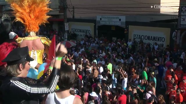 Parada LGBT reúne mais de 15 mil pessoas em Campinas