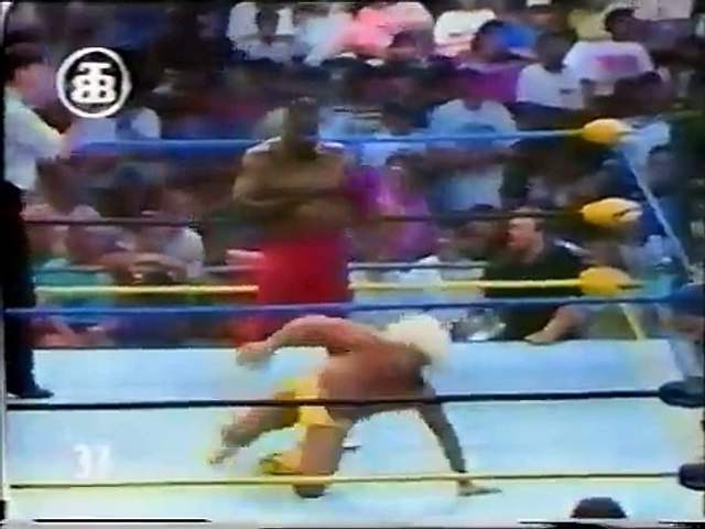 RIC FLAIR  VS  JUNK YARD DOG  : NWA TITLE MATCH - P1