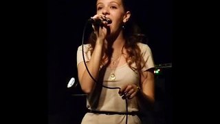 Shani Aharoni Ne Me Quitte Pas - Jacques Brel cover