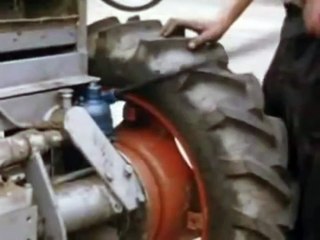 Claas Huckepack Mähdrescher und Geräteträger - Alter Werbefilm