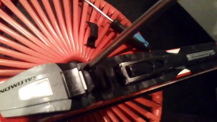 How to unmount Salomon SNS Pilot Sport Classic Flex 100 (Xcountry ski bindnings)