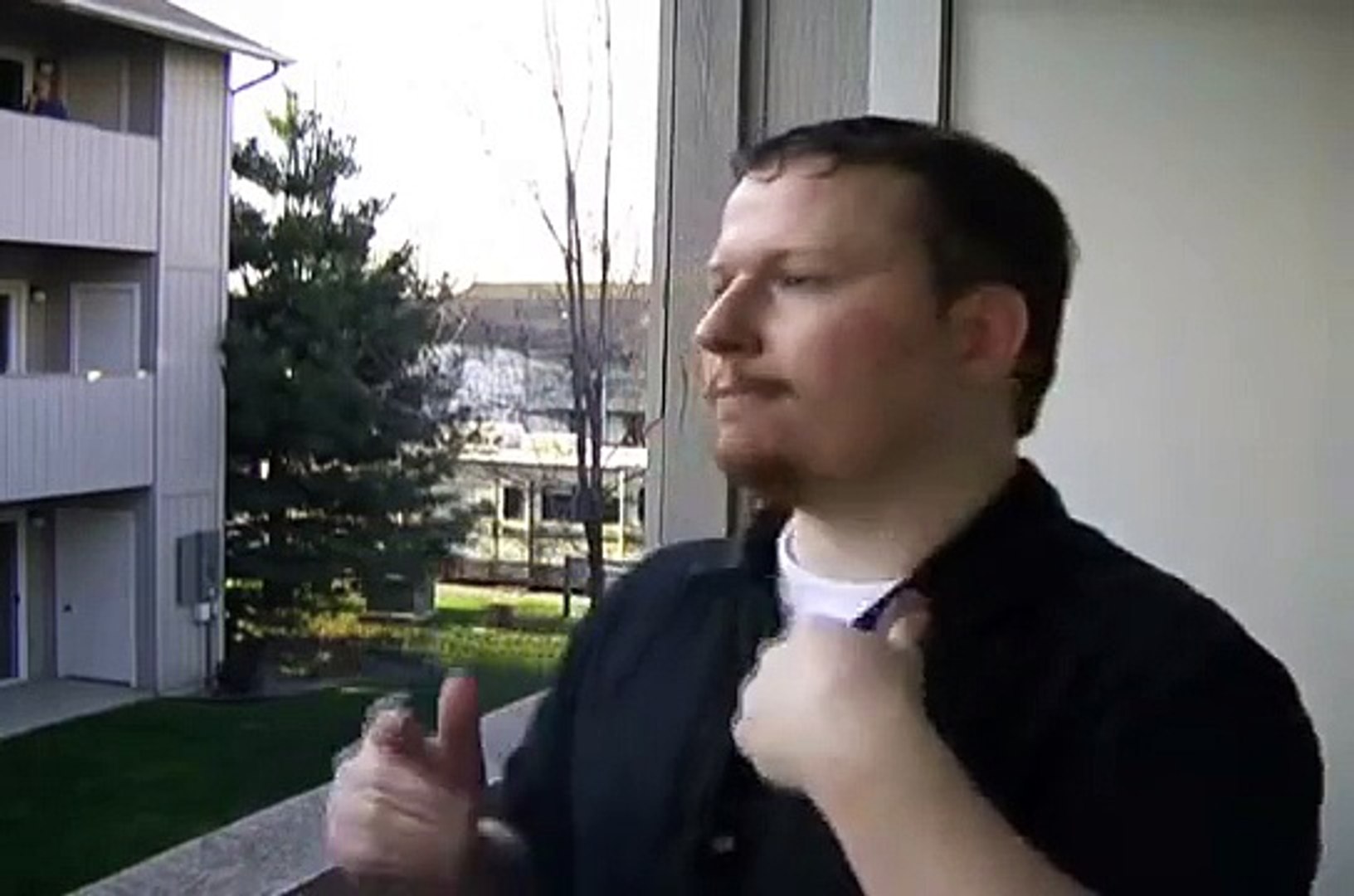 How Deaf people should approach hearing people