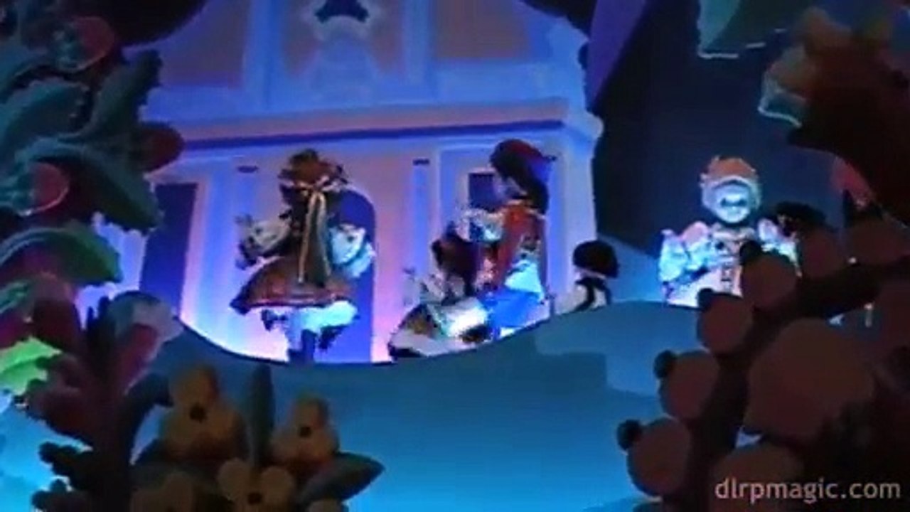 "it's a small world" - Disneyland Paris Complete Ridethrough