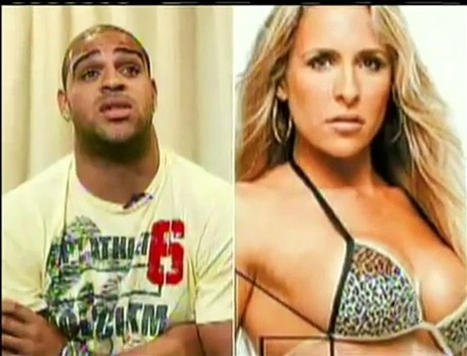 Jogador Adriano visita a comunidade vila cruzeiro - Domingo Espetacular [HD]