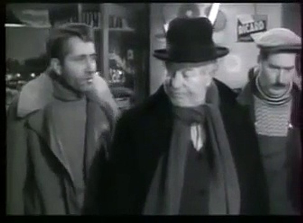 Archimède le clochard (1958) "Qu'est-ce que je vous mets ? 3 coups de rouge ?" .avi