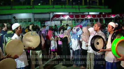 [150628]Cumicam - Ramadan, Raffi 'tebar' amal