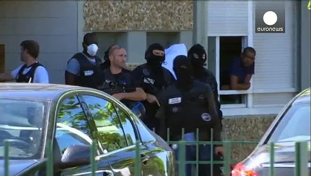 Французький водій, який здійснив напад на завод та відрізав голову начальнику, розповів подробиці злочину