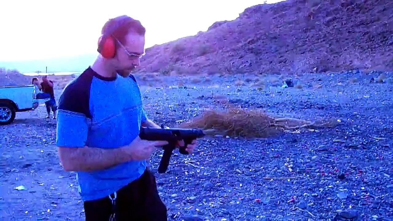 Tech-9, KG-9 Machine gun