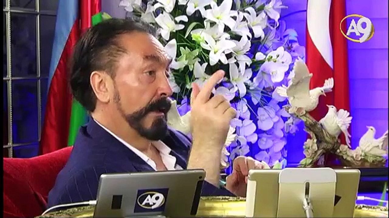 Yarı Müslümanca, yarı münafıkça yaşanmaz. Tam Müslümanca yaşanır.