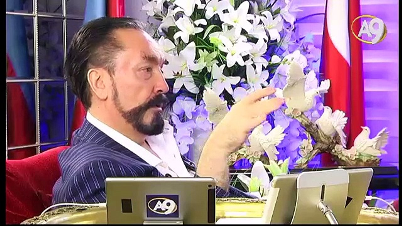 Yusuf kıssasında cahiliye ahlakındaki kadının sevgi anlayışı anlatılıyor.