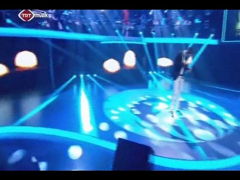 Hasibe BAYRAM-Yıllar sonra rastladım çocukluk sevgilime Abdullah DİKEÇ-Söyleyemem derdimi kimseye derman olmasın Şef:Ömer Hayri UZUN