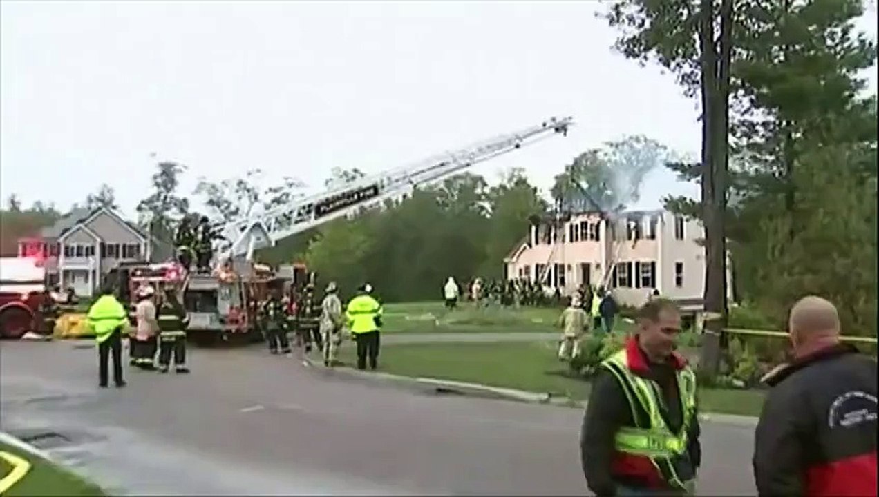 États-Unis : un avion s'écrase sur une maison, 3 morts