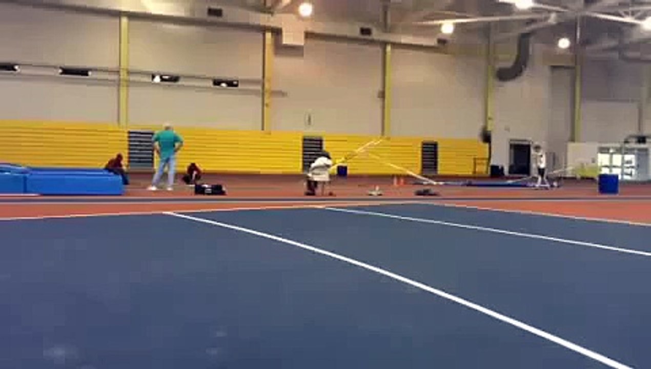 Polevault Nut Shot