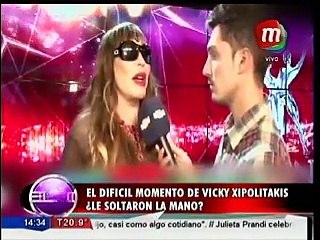 Tải video: Escándalo con Vicky Xipolitakis y Aerolineas. ¿Vicky podría ir presa? Hablamos con Guido Suller