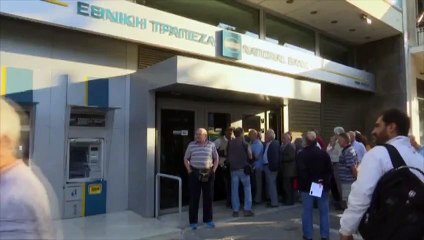Crise en Grèce : Tsipras ferme les banques, les bourses s'affolent