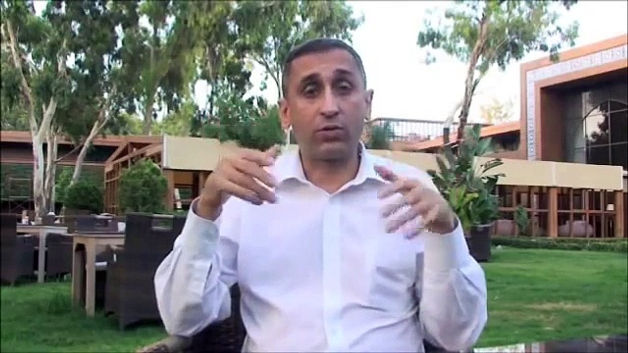 THIERRY MEYSSAN decrypte "le Journalisme de Guerre ".mp4