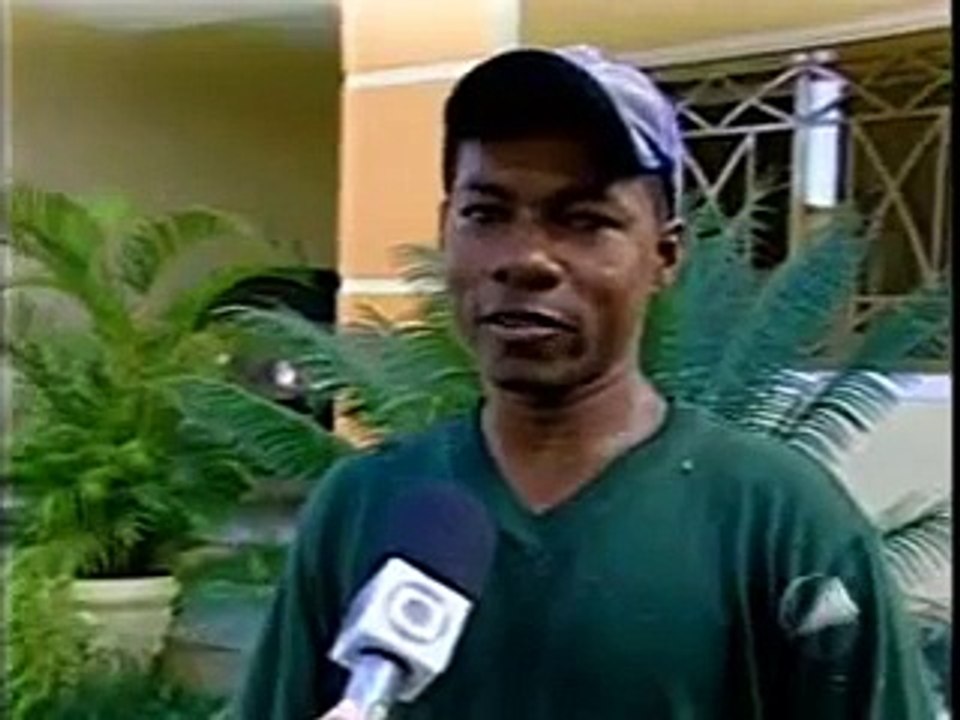 Uso de herbicida em areas urbanas - matéria TV Oeste (Rede Bahia - Rede Globo de Televisão)
