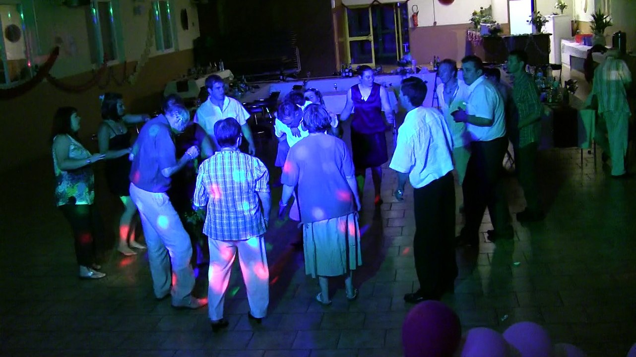 0discomobileplus, disc jockey animateur généraliste, anime toutes vos soirées dansantes, bals publics mariages, karaoké, site : www.dj-toulouse-31.fr tél : 06.16.51.63.93 ou 05.61.13.48.87