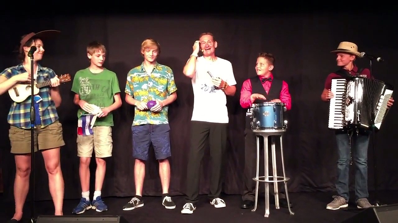 Comedy kid's tweet Song