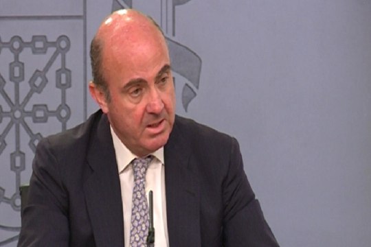 De Guindos ve fortaleza en la economía española