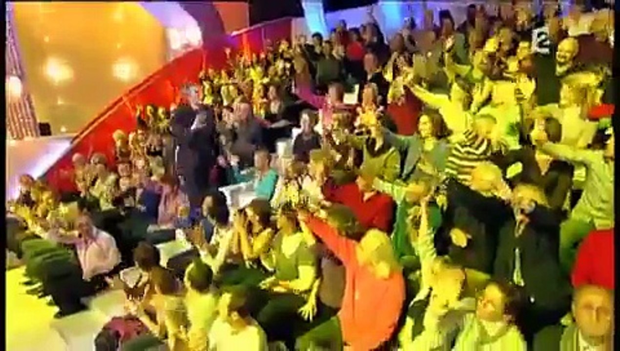 Dominique avec la championne Djamila (27/11/2010) - Tout le monde veut prendre sa place