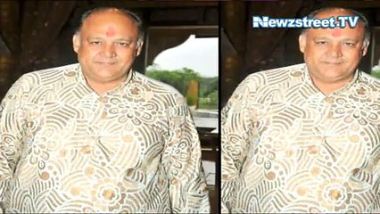 OMG! Babuji Alok Nath calls Kavita Krishnan a Btch