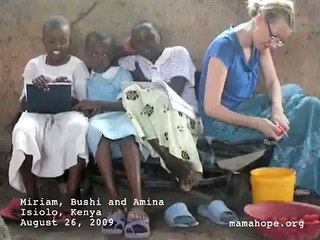 Miriam, Bushi and Amina sing Shakira's song "Hip's don't lie"- 2009