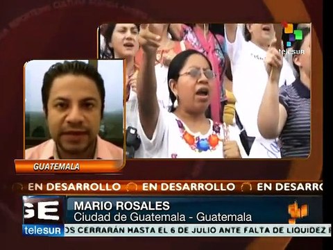 Guatemaltecos exigen renuncia de Pérez Molina en cumbre de SICA