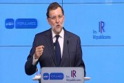 Rajoy responde a críticas de Aznar