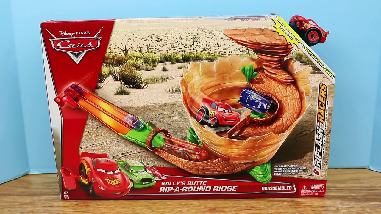 DISNEY CARS Lightning McQueen Willy s Butte Rip-A-Round Ridge Riplash Racers Set DisneyCarToys