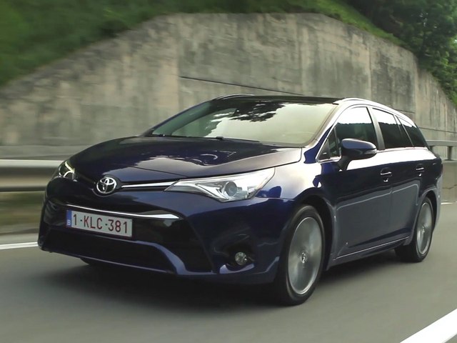 Toyota Avensis Touring Sports restylée : 1er...
