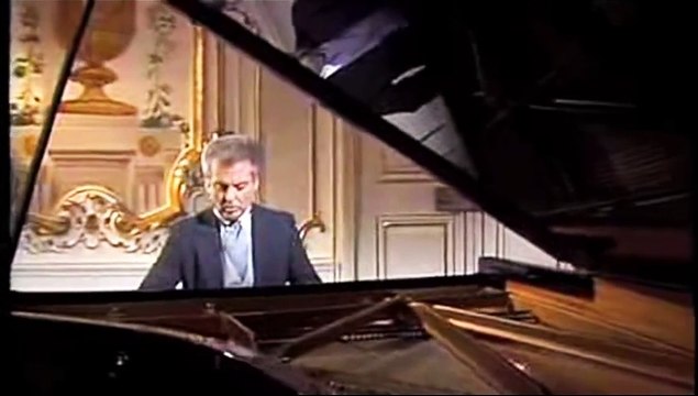 DANIEL BARENBOIM ~ Mozart piano sonata # 9 ; K.311 1989