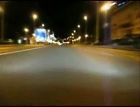 PARNI VALJAK - Samo ona zna (1984)