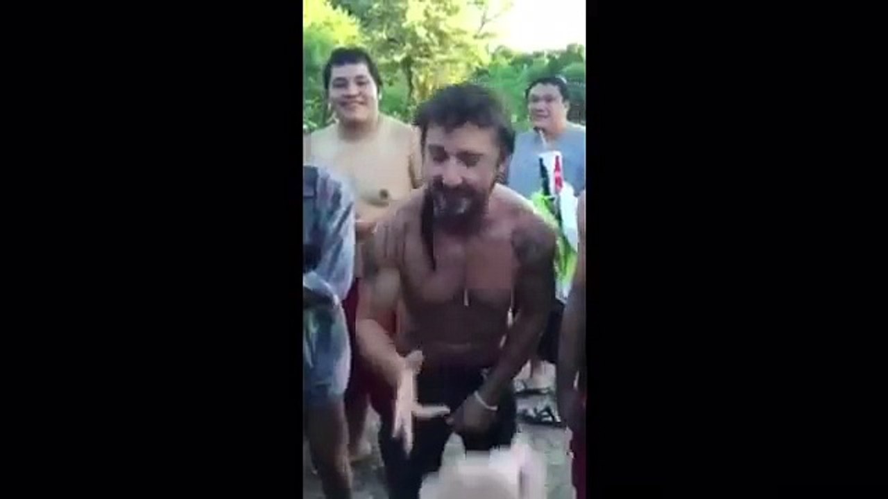 Shia LaBeouf se la joue rappeur avec un petit Freestyle!