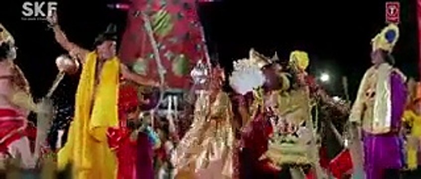 Atif Aslam - Tu Chahiye OST Bajrangi Bhaijaan Featuring Salman Khan & Kareena Kapoor