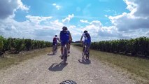 2015 - 06 LCO WE VTT - Raid des Cadoles S -  (6) groupir dans les vignes