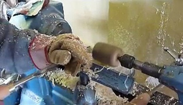 Making a wooden mushroom on a woodturning lathe