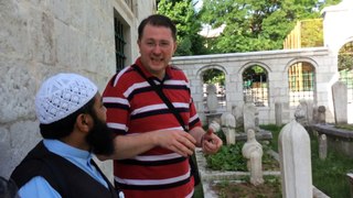 Grave of Shaykh Esa founder of Sarajevo with Dr Kenan Music