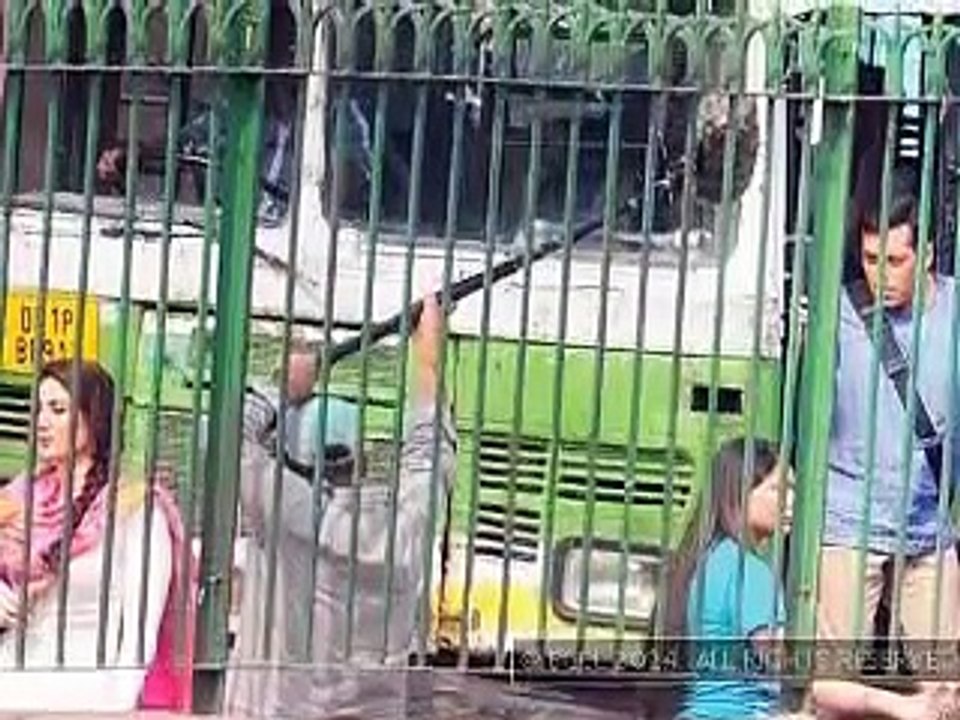 Bajrangi Bhaijaan l Official Full Song Video _ Bajrangi Bhaijaan _ Salman Khan _ Kareena Kapoor