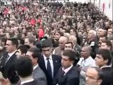 Cahil Devlet Bahceli ne diyecegini unutuyor ve ezbere konusuyor.